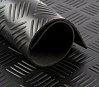 Резиновая рулонная дорожка Rubber Matting RM9004 / RM9001 1,2х20м 3мм черная